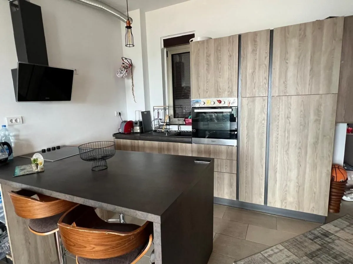 Prodaja, jednosoban stan, 55m², Tivat, Crna Gora