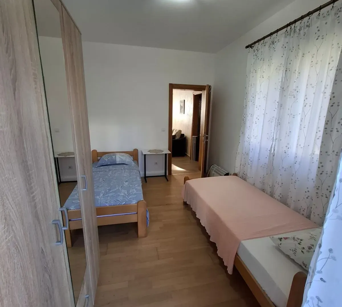 Rent, two bedroom apartment, 75m², Dumidran, Tivat