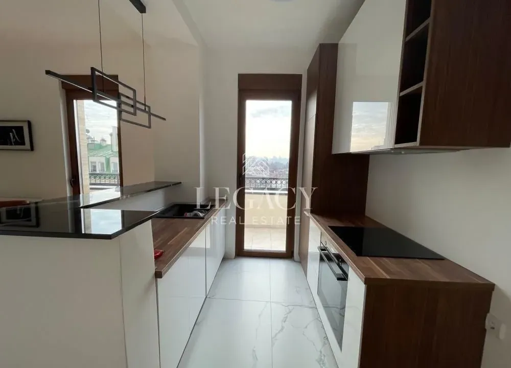 Rent, four bedroom apartment, 91m², Vračar Sve Podlokacije, Beograd