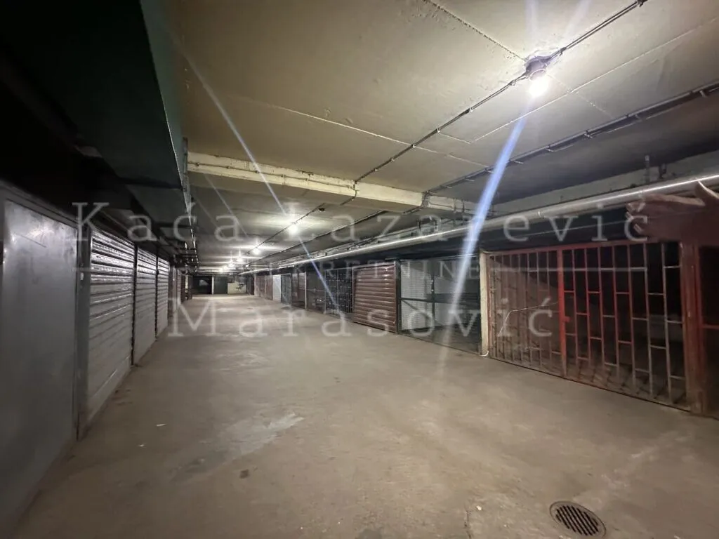 Prodaja, četvorosoban stan, 87m², Banjica, Voždovac Sve Podlokacije