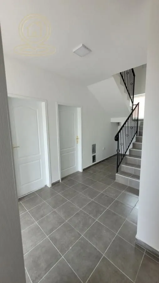 Prodaja, kuća, 105m², Petrovaradin, Novi Sad