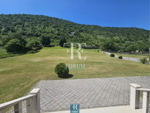 Sale, house, 600m², Velje Brdo, Podgorica - image 9