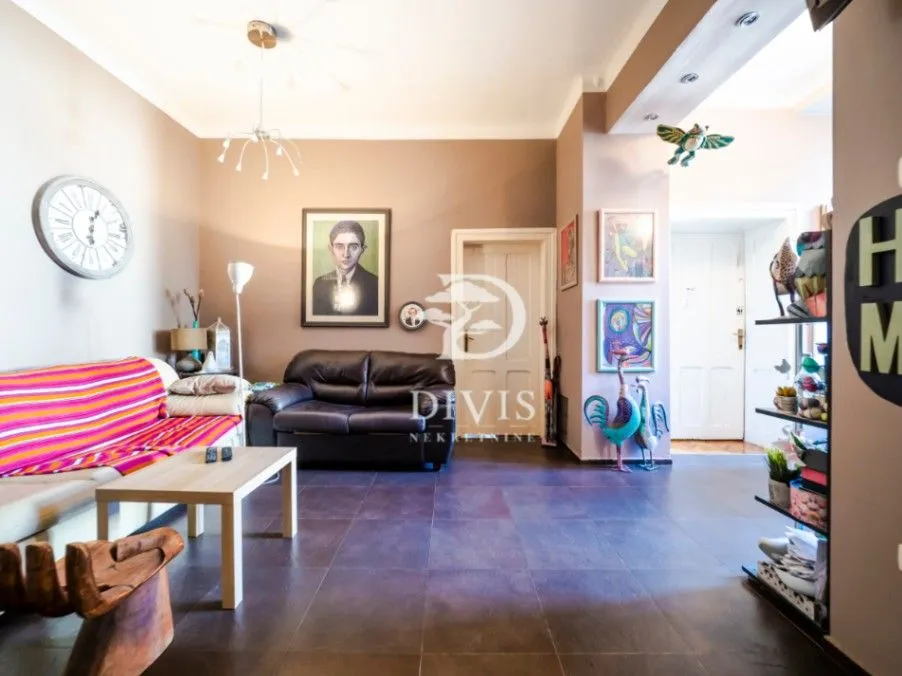 Prodaja, trosoban stan, 81m², Stari Grad, Beograd