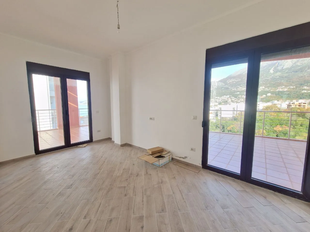 Prodaja, trosoban stan, 227m², Dobra Voda, Budva