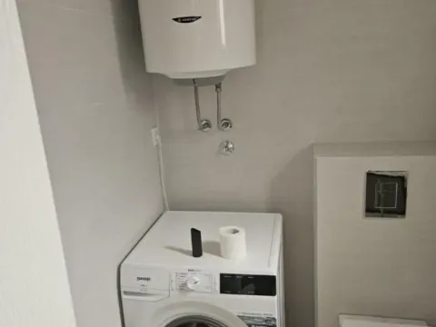 Izdavanje, dvosoban stan, 75m², Opatovo, Tivat - image 2