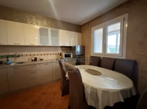 Izdavanje, trosoban stan, 140m², Vranići, Podgorica - image 11