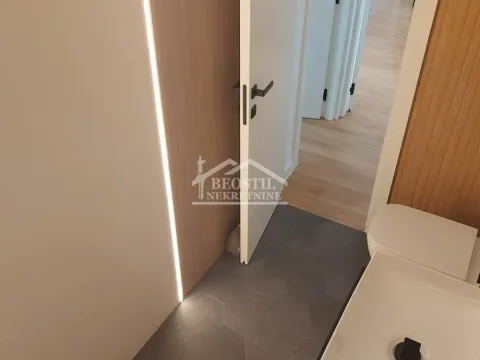 Sale, three bedroom apartment, 74m², Višnjička Banja, Palilula Sve Podlokacije - image 8