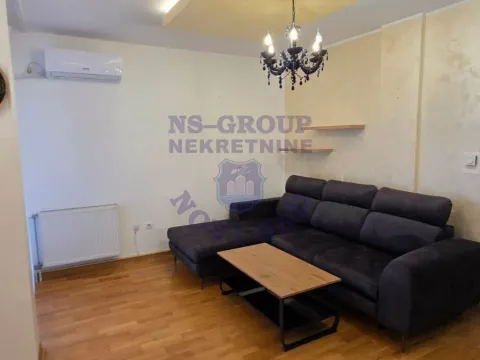 Stan in Bulevar Evrope