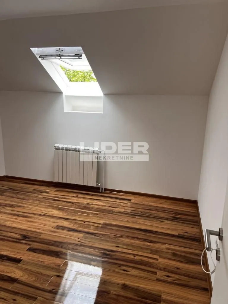 Prodaja, kuća, 78m², Savski Venac, Beograd