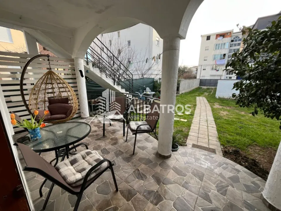 Rent, two bedroom apartment, 65m², Ilino, Bar