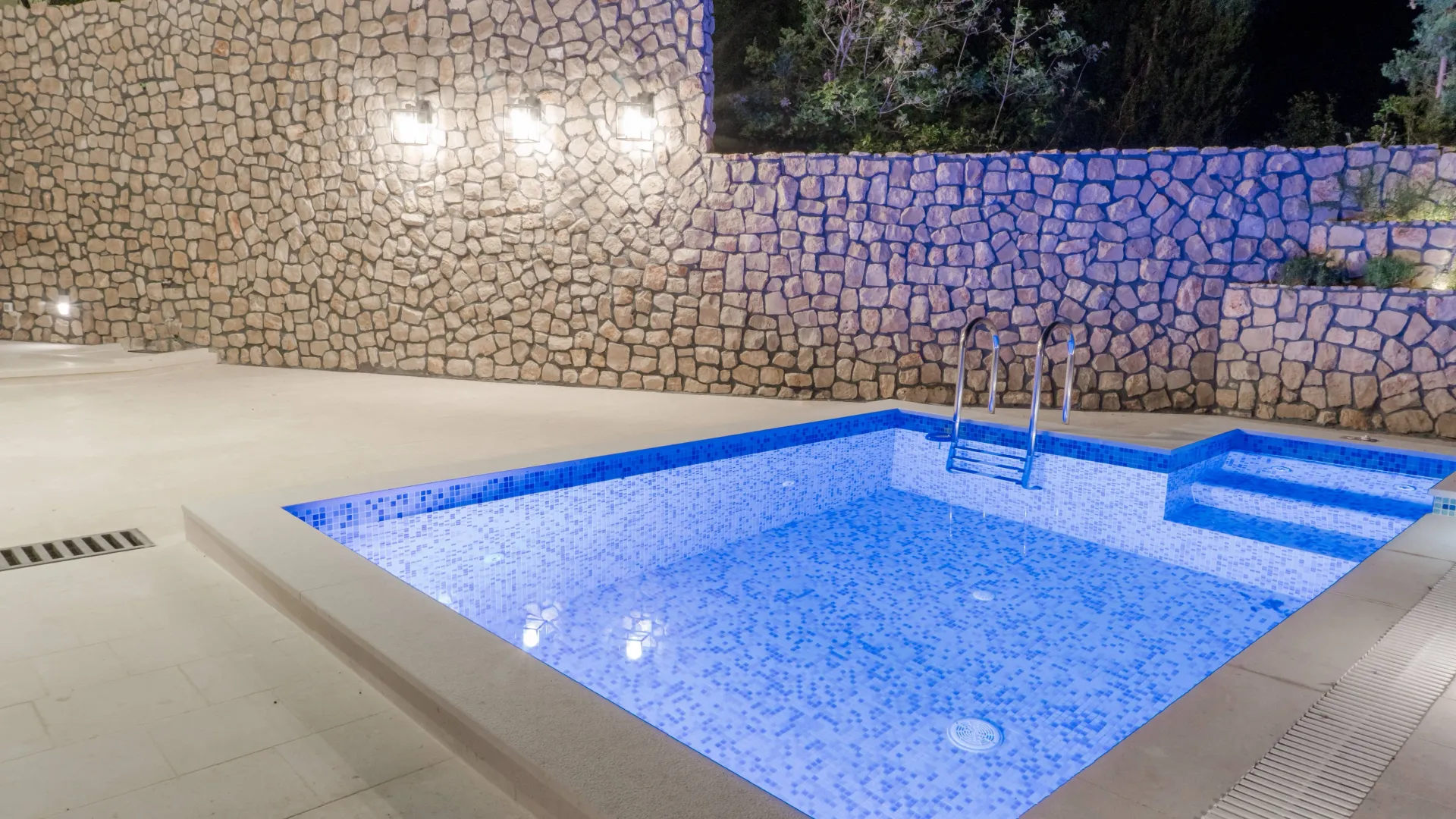 Sale, house, 285m², Perazića do, Budva