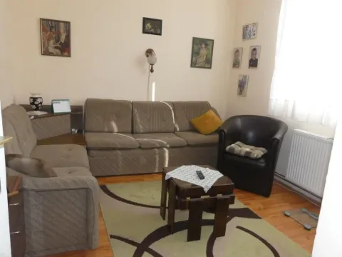 Prodaja, kuća, 300m², Centar, Jagodina - image 10