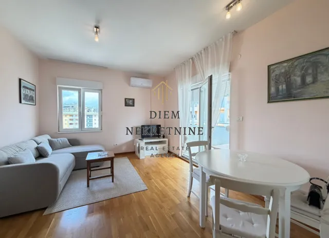 Rent, one bedroom apartment, 50m², City Kvart, Podgorica