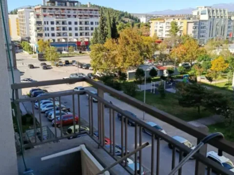 Rent, one bedroom apartment, 52m², Pobrežje, Podgorica - image 8