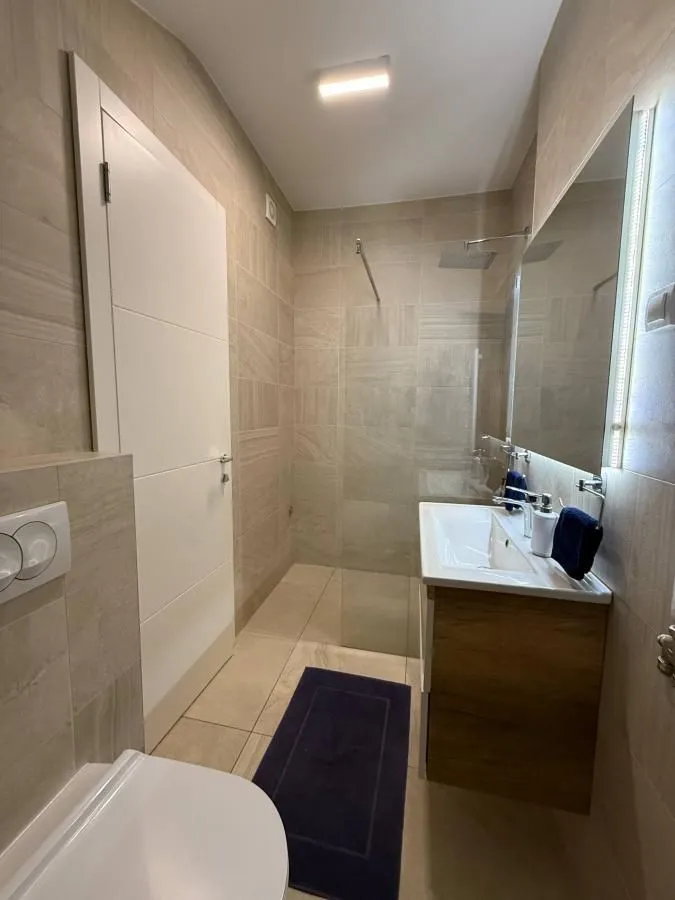Prodaja, stan, 117m², Novi Sad Sve Podlokacije, Novi Sad