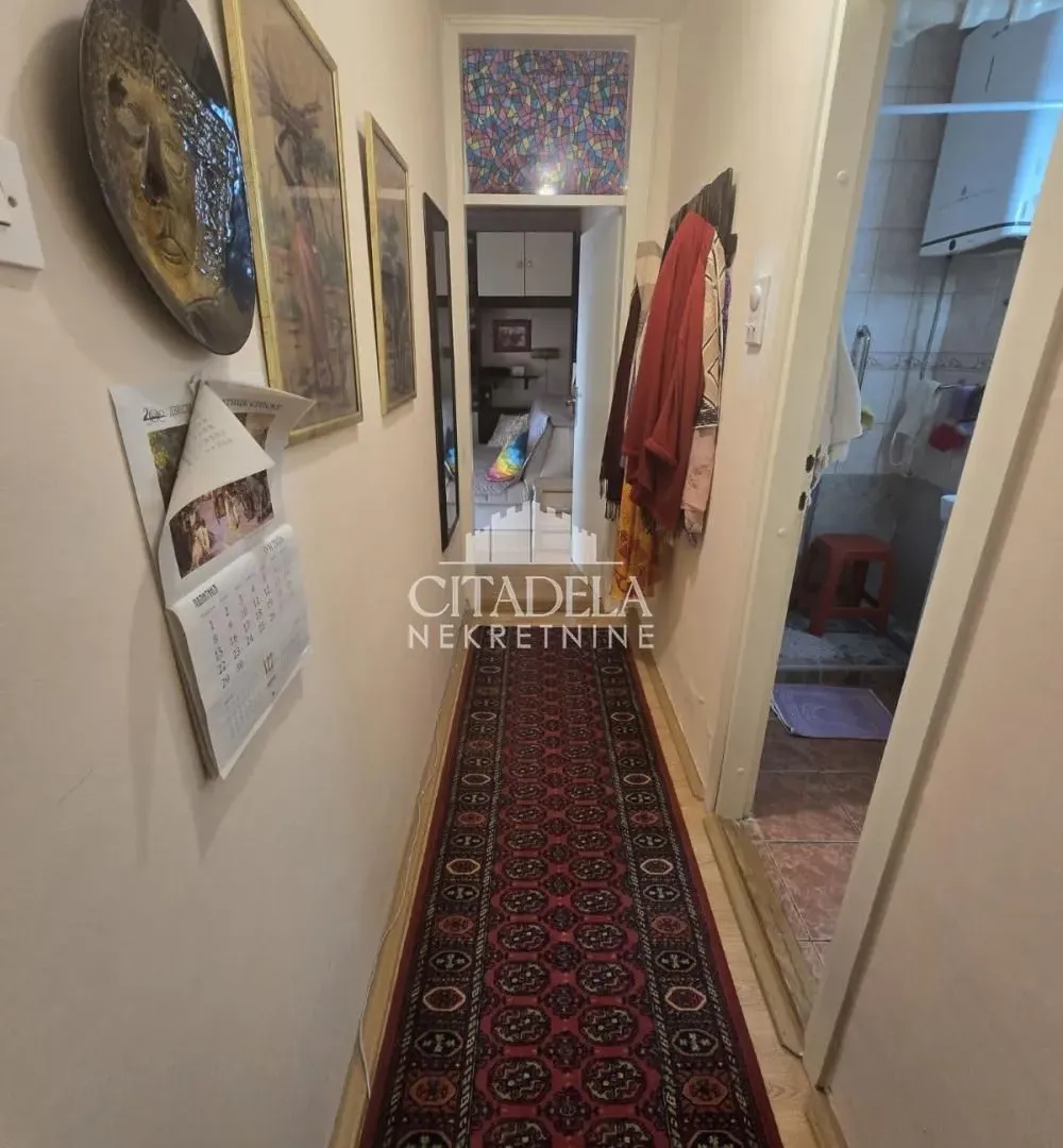 Prodaja, trosoban stan, 64m², Labudovo Brdo, Beograd