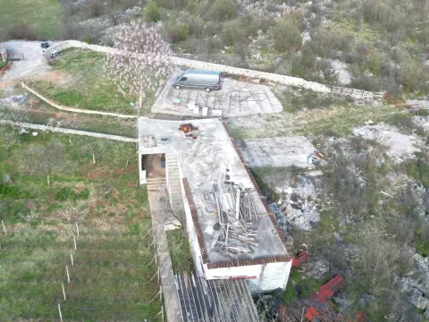 Rent, office space, 200m², Daljam, Danilovgrad - image 2