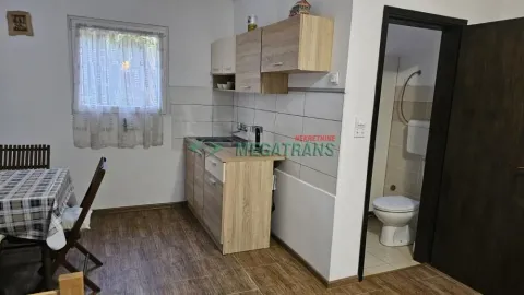 Izdavanje, kuća, 200m², Salajka, Novi Sad Sve Podlokacije - image 14