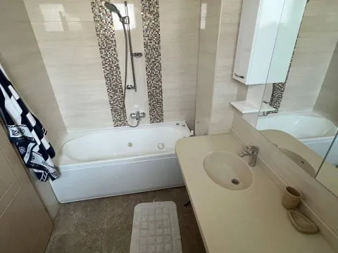Prodaja, dvosoban stan, 95m², Bečići, Budva - image 8