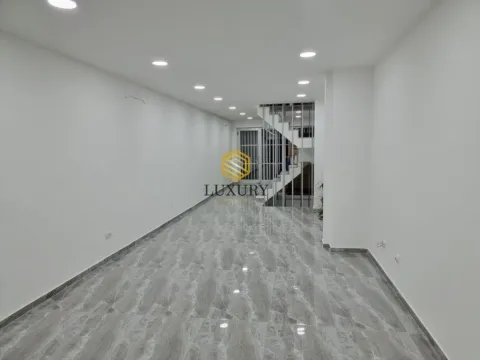 Rent, office space, 160m², Preko Morače, Podgorica - image 5
