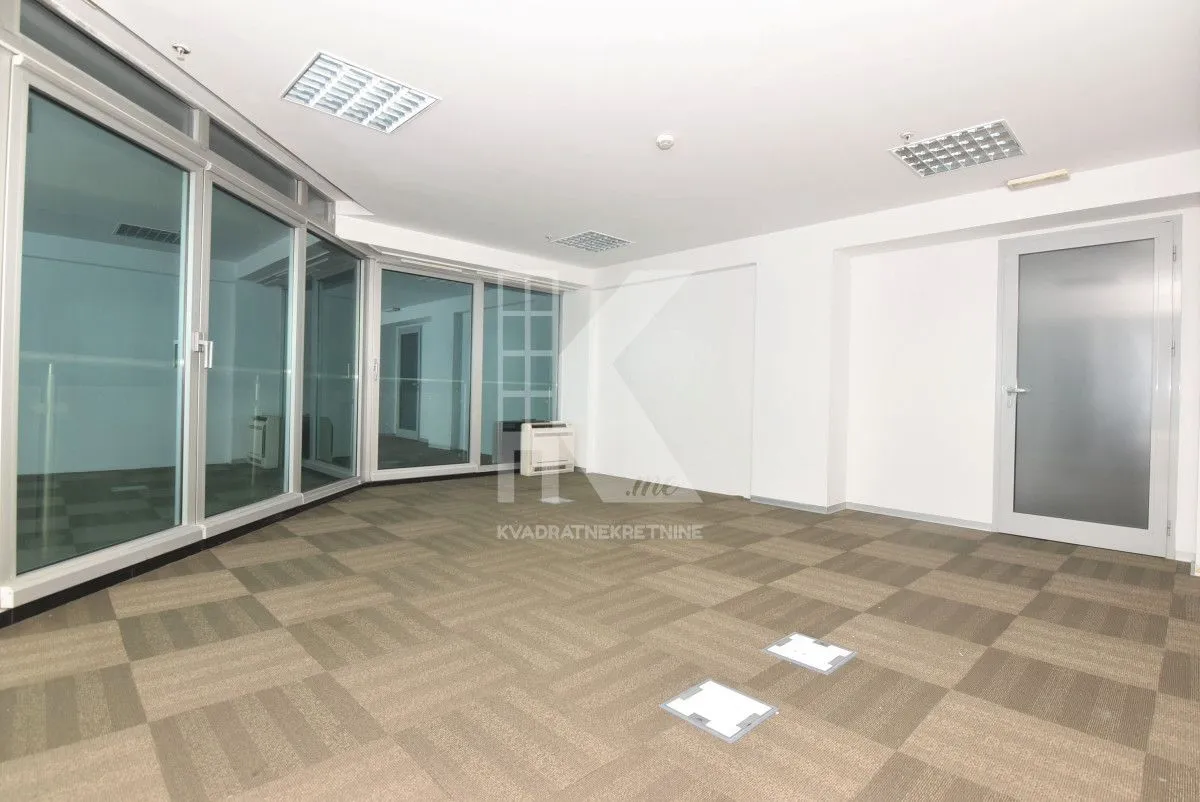 Rent, office space, 445m², Preko Morače, Podgorica