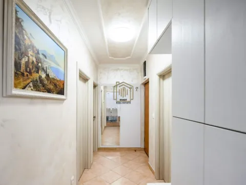 Rent, two bedroom apartment, 65m², Stari Aerodrom, Podgorica - image 9