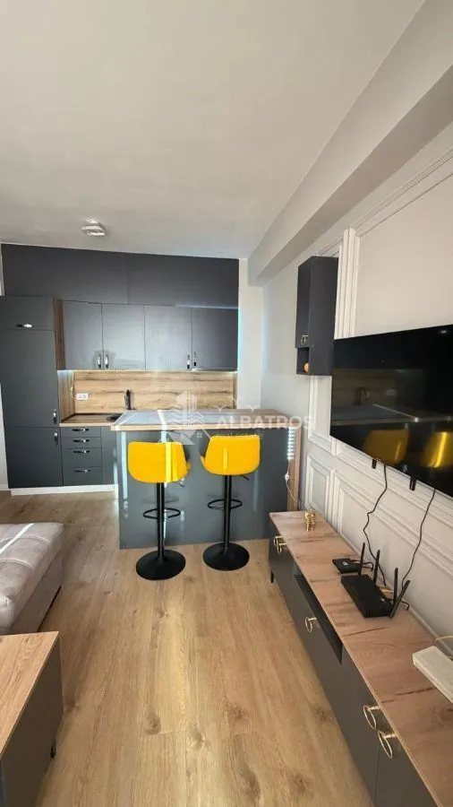 Rent, one bedroom apartment, 42m², Centar, Bar
