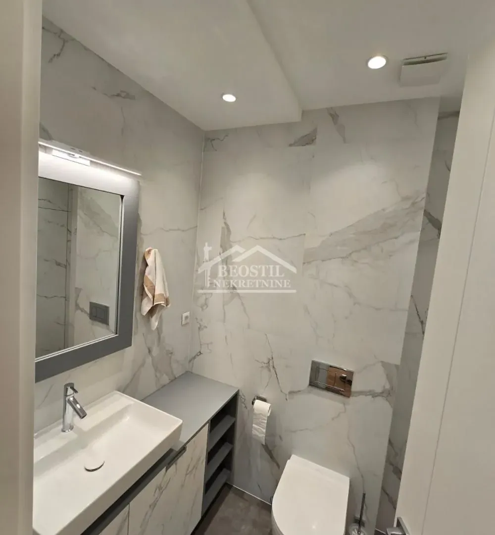 Rent, four bedroom apartment, 175m², Stari Grad, Beograd
