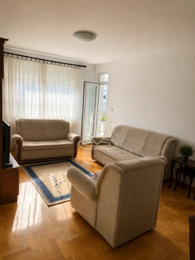 Rent, three bedroom apartment, 65m², Savski Venac, Beograd