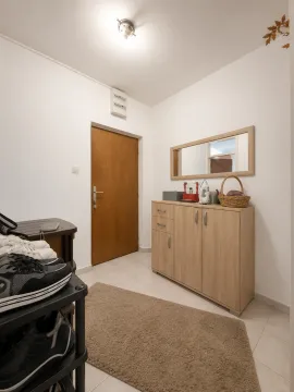 Prodaja, jednosoban stan, 55m², Stari Aerodrom, Podgorica - image 8