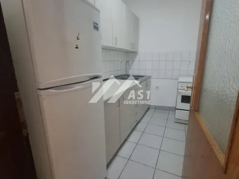 Izdavanje, dvosoban stan, 46m², Centar, Novi Sad - image 4