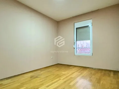 Rent, two bedroom apartment, 69m², Pobrežje, Podgorica - image 7