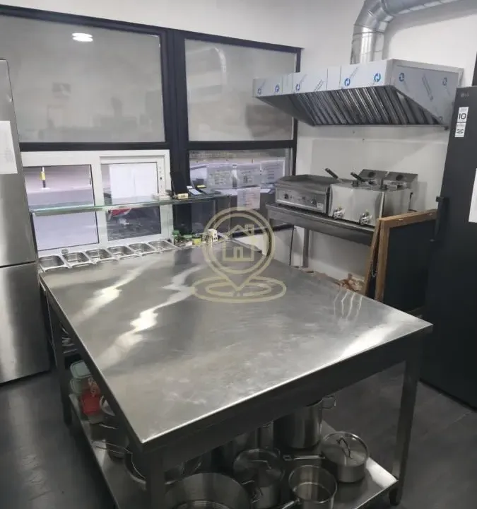 Prodaja, poslovni prostor, 60m², Autokomanda, Voždovac Sve Podlokacije