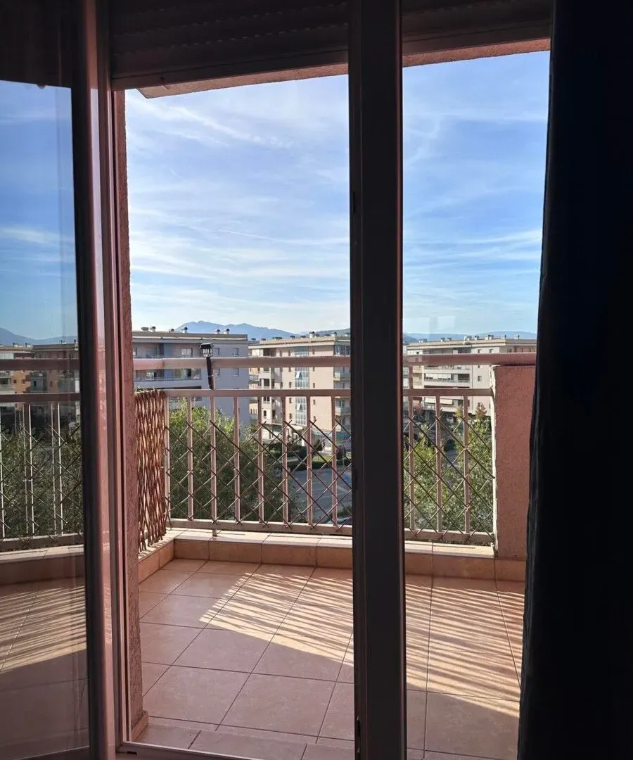 Rent, one bedroom apartment, 52m², City Kvart, Podgorica