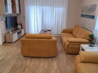 Izdavanje, kuća, 270m², Mirijevo 1, Mirijevo Sve Podlokacije - image 1