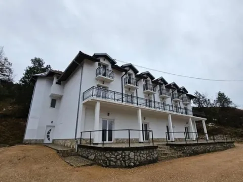 Prodaja, ugostiteljski objekat, 626m², Zlatibor, Srbija - image 2