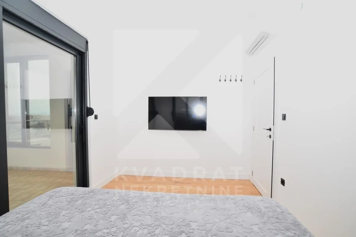 Prodaja, kuća, 270m², Gornja Gorica, Podgorica