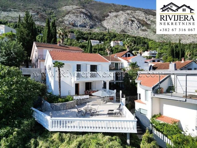 Prodaja, kuća, 105m², Njivice, Herceg Novi