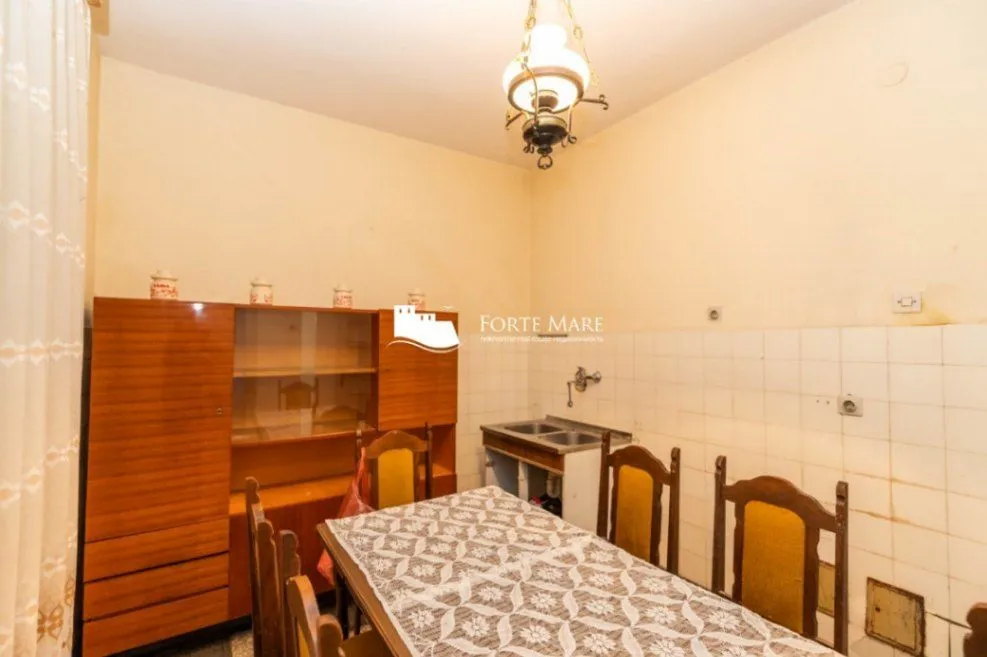 Prodaja, jednosoban stan, 70m², Herceg Novi, Crna Gora