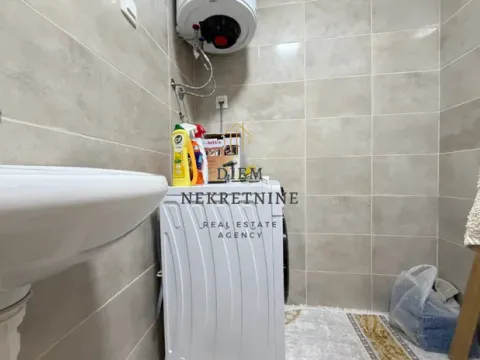 Rent, one bedroom apartment, 45m², Zagorič, Podgorica - image 11