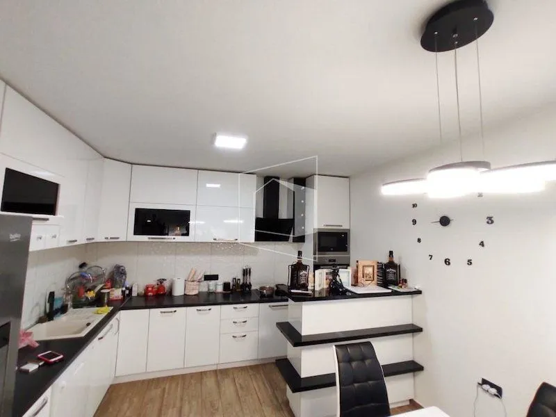 Rent, house, 160m², Murtovina, Podgorica