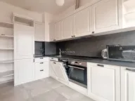 Izdavanje, trosoban stan, 103m², Budva, Crna Gora - image 10