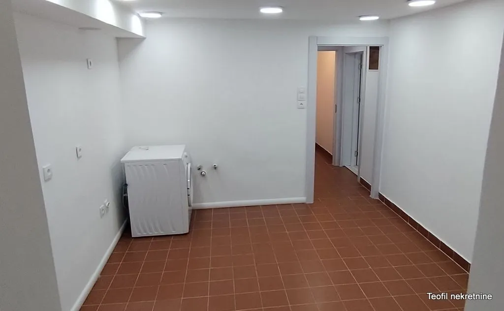 Prodaja, jednosoban stan, 42m², Karaburma, Palilula Sve Podlokacije