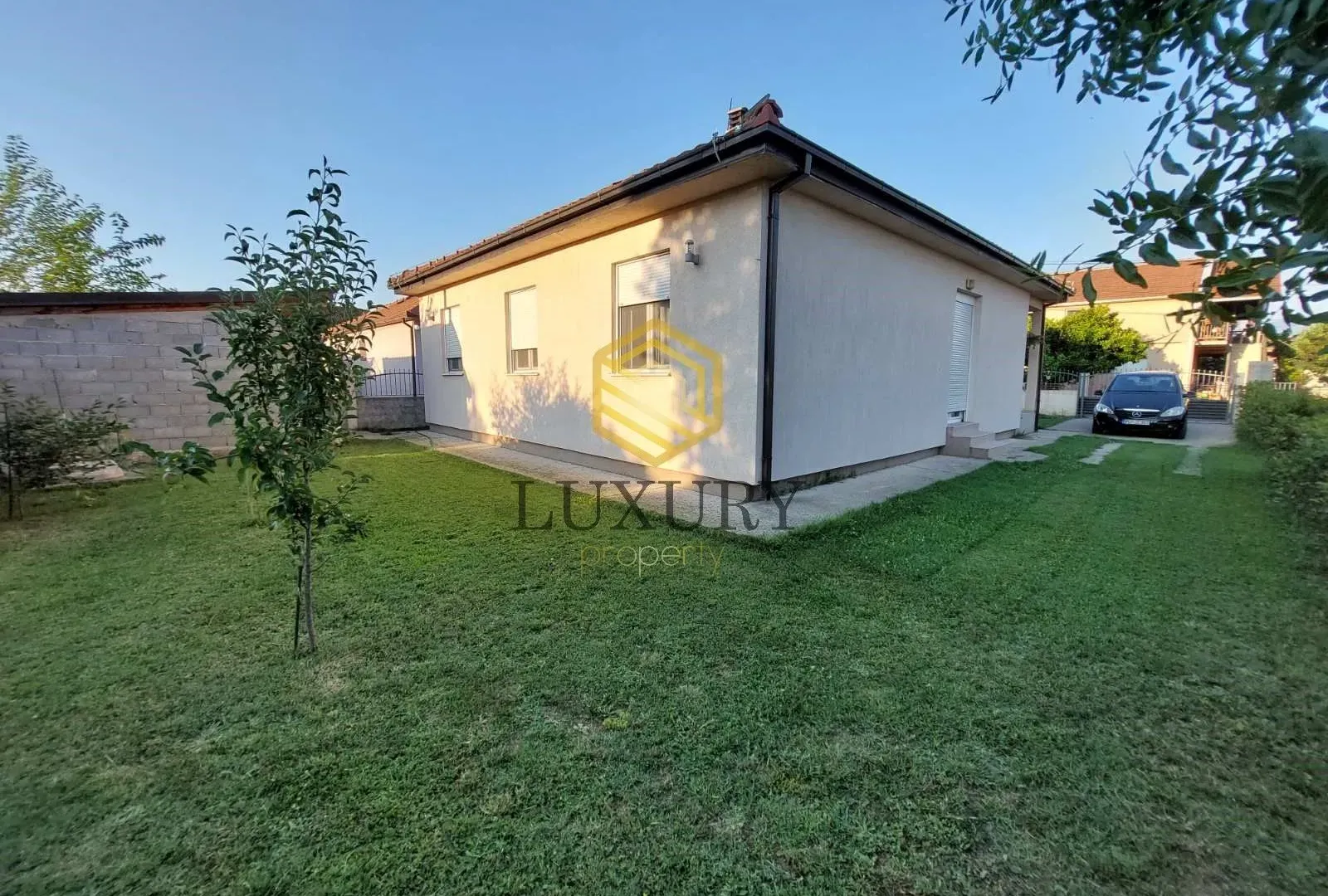 Prodaja, kuća, 120m², Tološi, Podgorica
