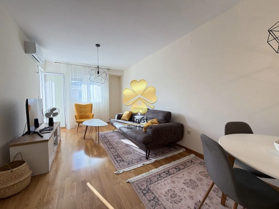 Rent, one bedroom apartment, 50m², City Kej, Podgorica
