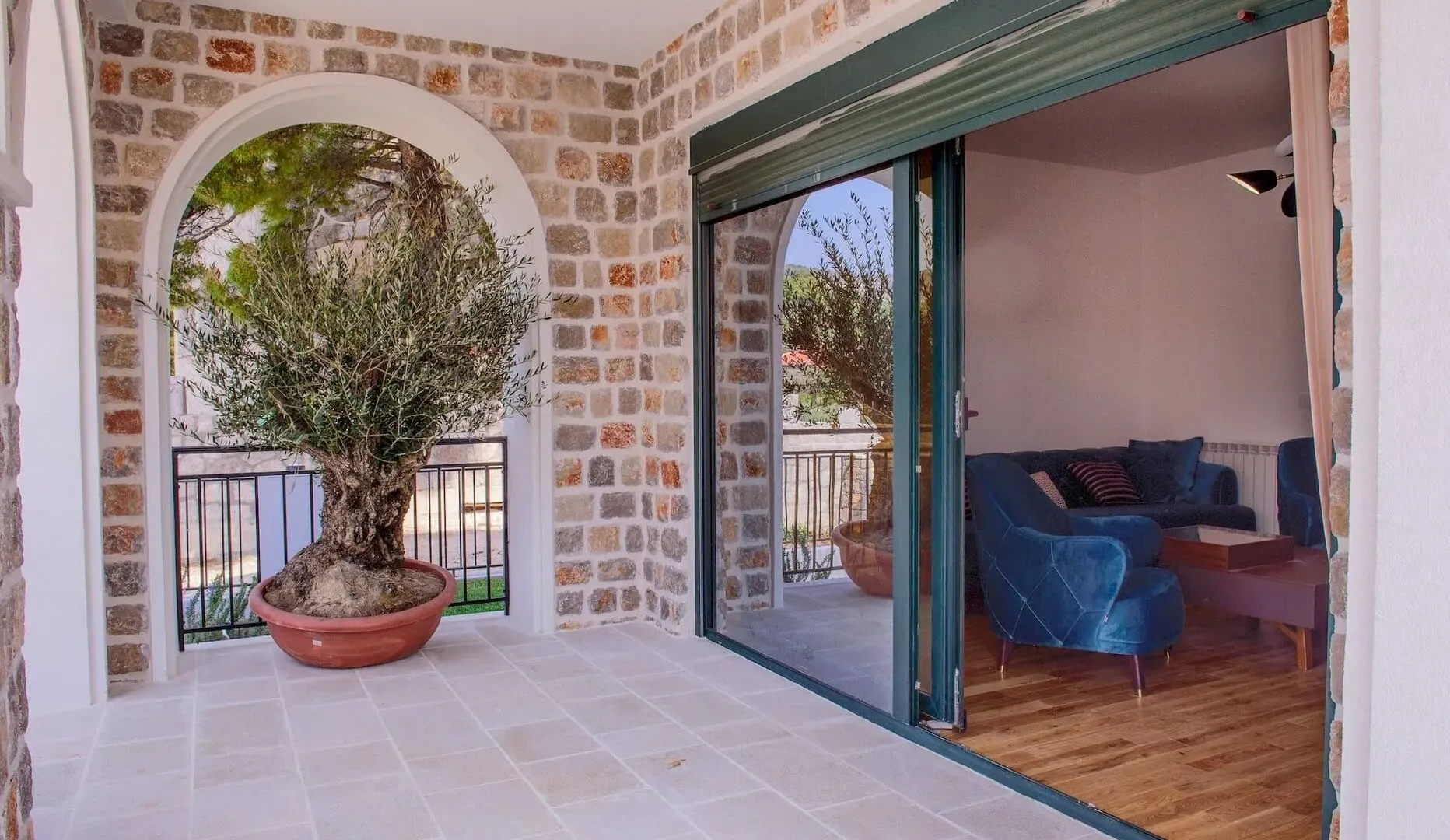 Sale, house, 320m², Kotor, Crna Gora