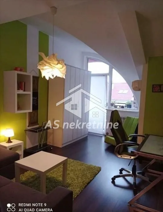 Sale, three bedroom apartment, 133m², Cvetkova Pijaca, Zvezdara Sve Podlokacije