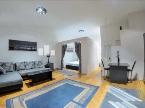 Izdavanje, jednosoban stan, 45m², Stari Grad, Beograd