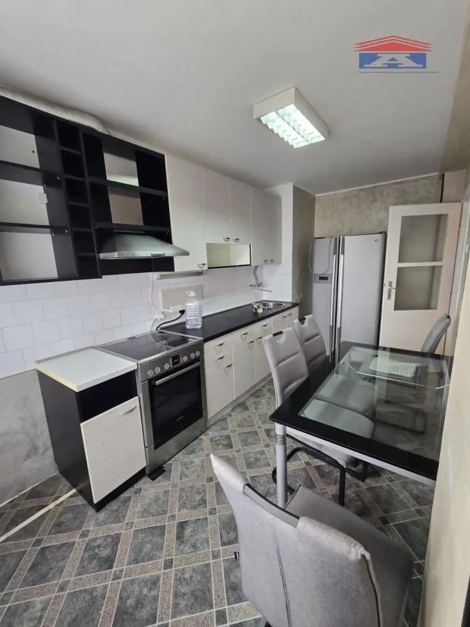 Rent, two bedroom apartment, 58m², Bulevar Oslobodjenja, Novi Sad Sve Podlokacije