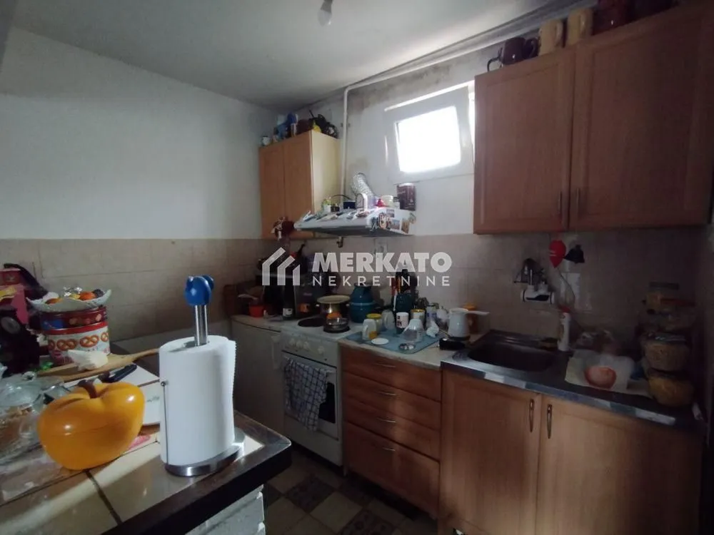 Prodaja, kuća, 294m², Mužljanska kolonija, Zrenjanin